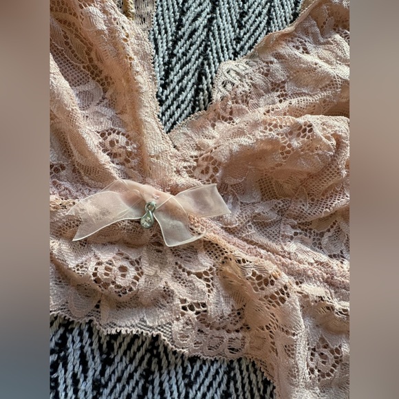 Adore Me Baby Pink Lace Bralette - Picture 1 of 4